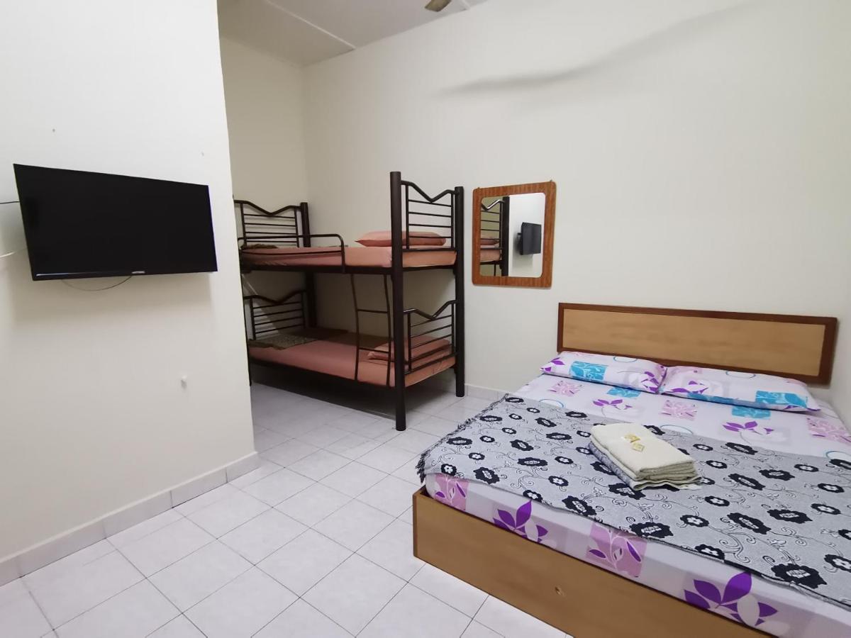 Nipahmas Chalet Pekan Pangkor Extérieur photo