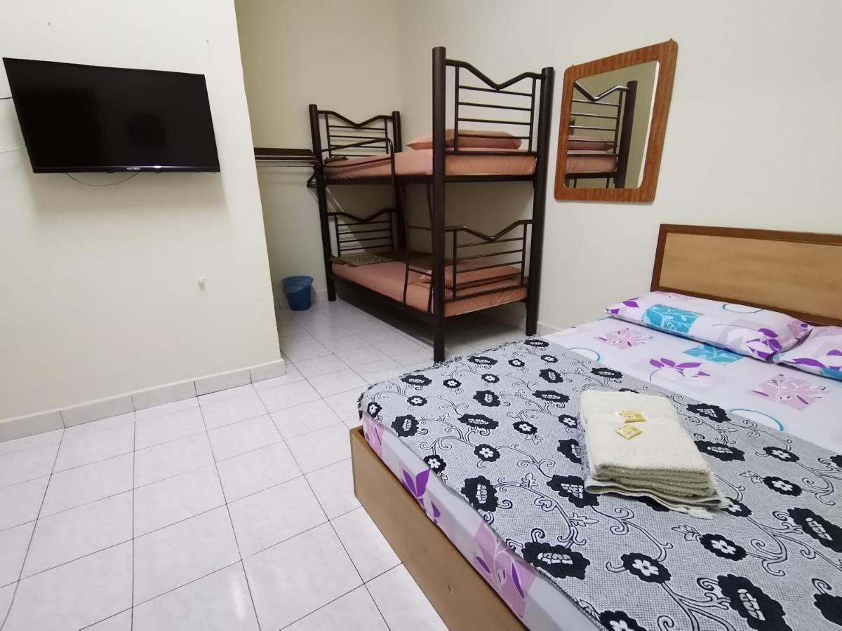 Nipahmas Chalet Pekan Pangkor Extérieur photo